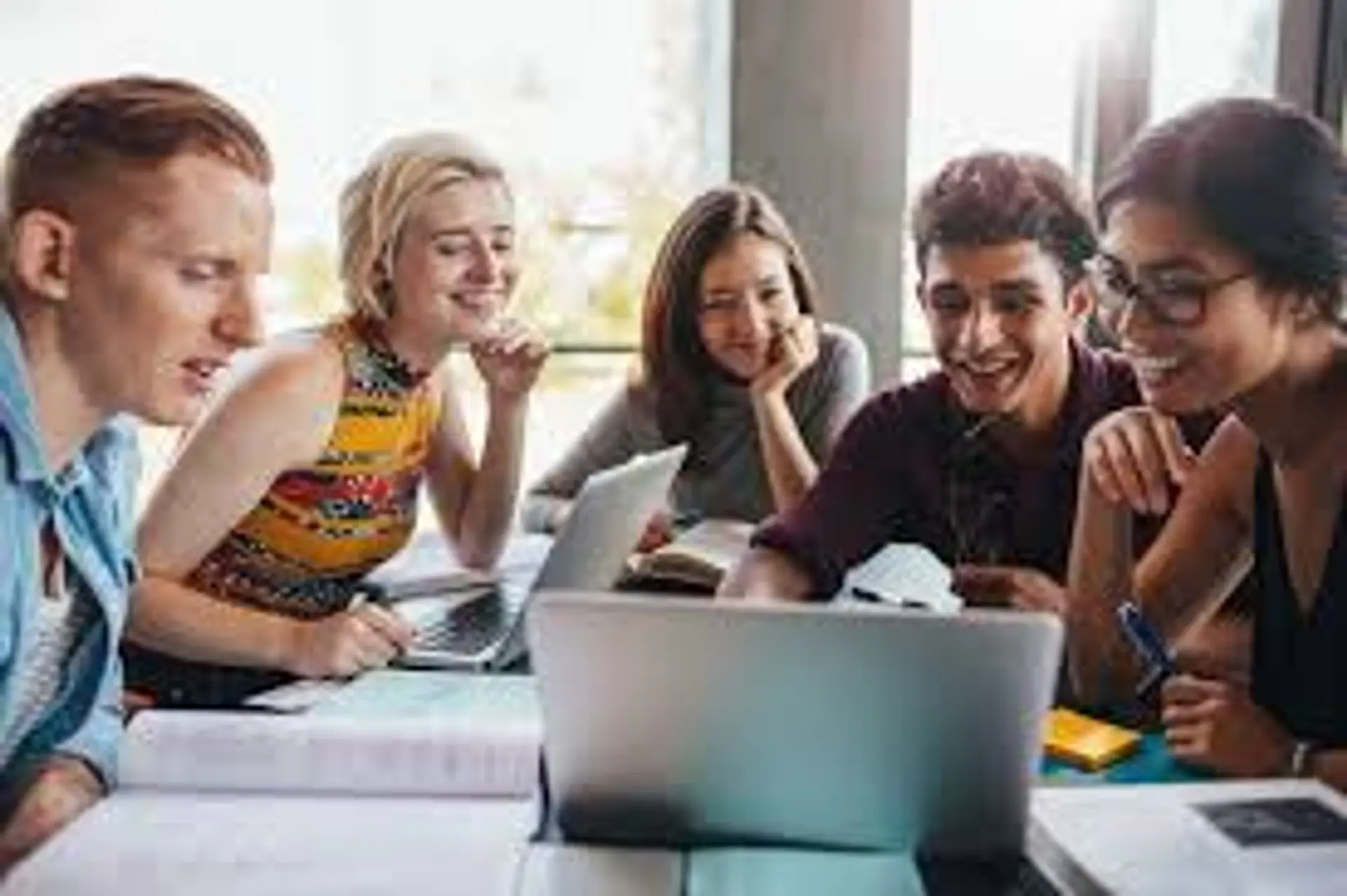 US college students getting assignment help